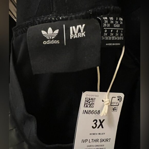 NWT Ivy Park x Adidas Ivy Noir Pleated Faux Leather Skirt 3X - Picture 7 of 7